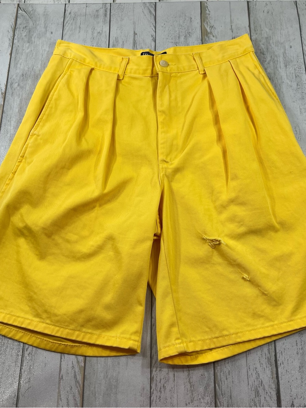 Polo Ralph Lauren pleated chino shorts in yellow Sz 30 Made in USA